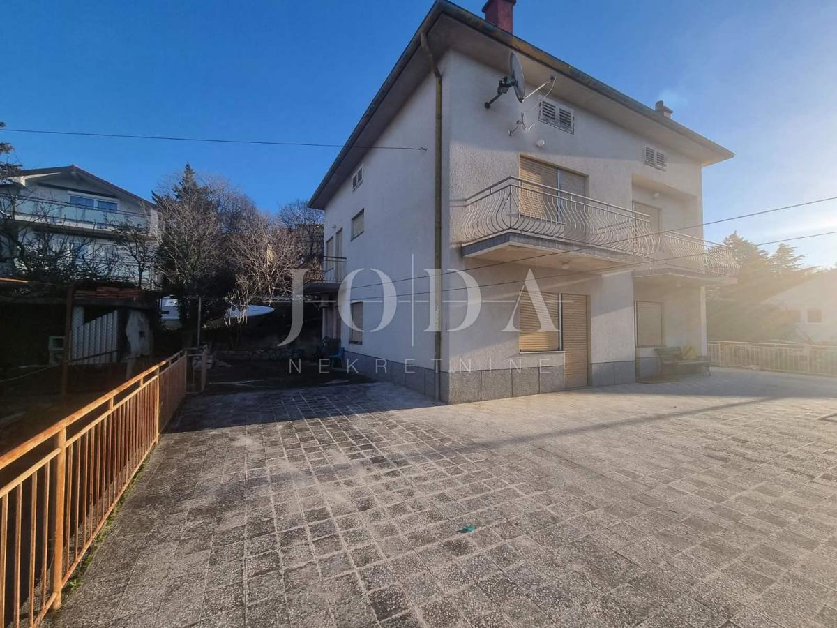 Hiša Novi Vinodolski, 680m2