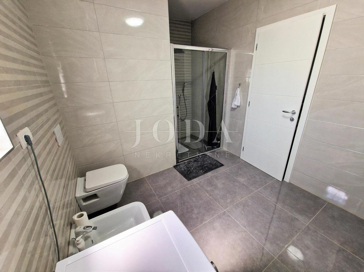 Malinska - penthouse 100 m od plaže