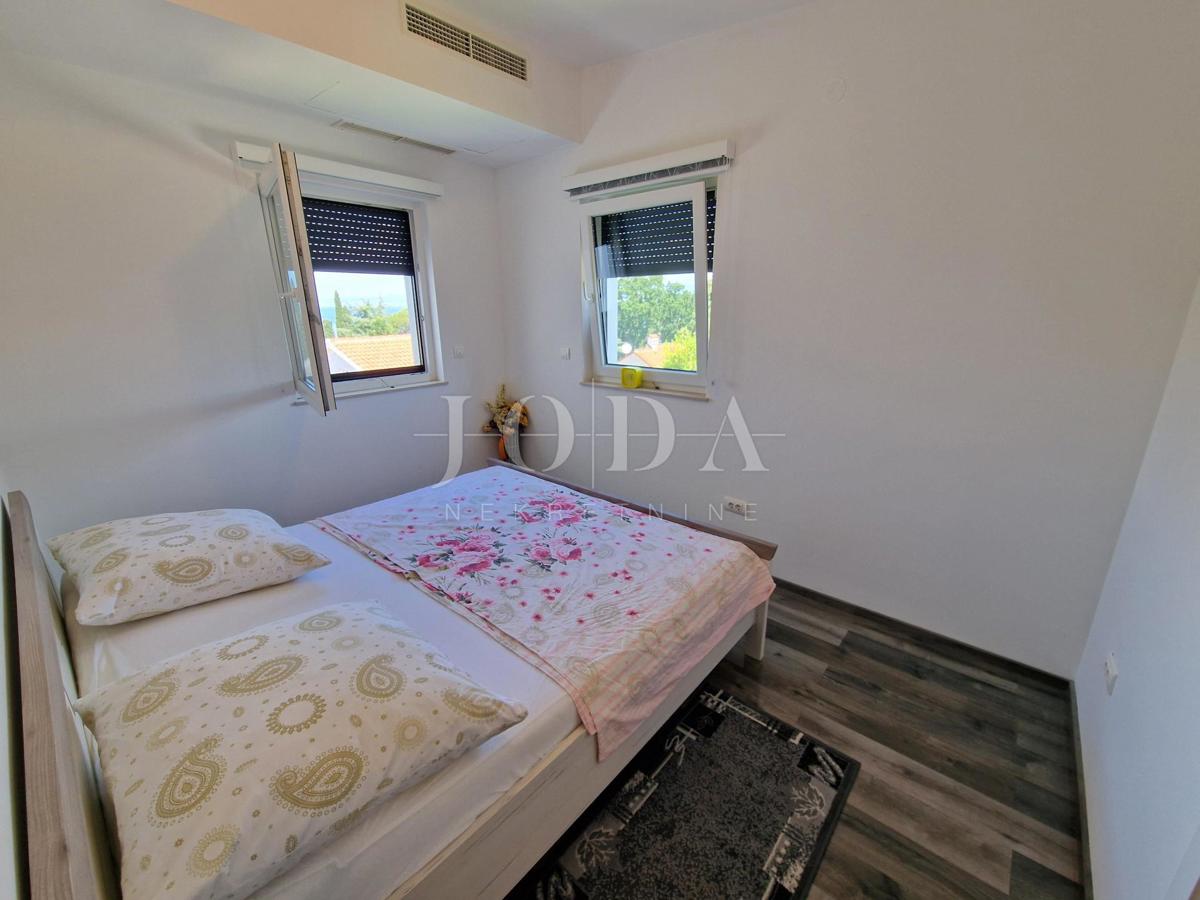 Malinska - penthouse 100 m od plaže