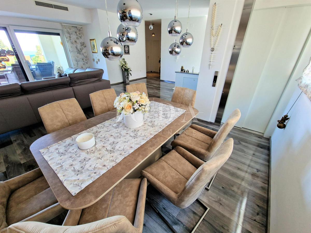 Malinska - penthouse 100 m od plaže