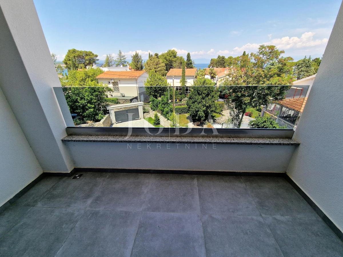 Malinska - penthouse 100 m od plaže