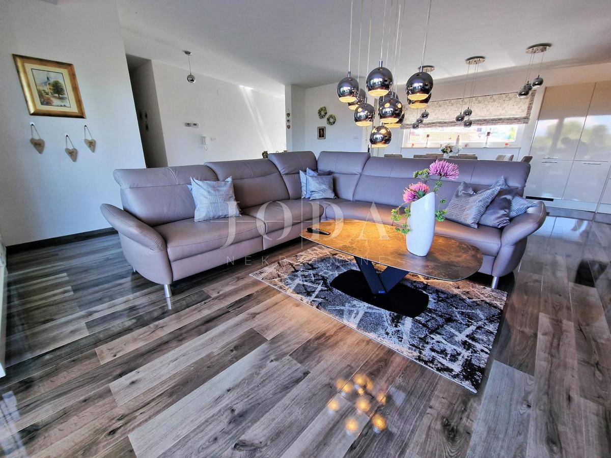 Malinska - penthouse 100 m od plaže