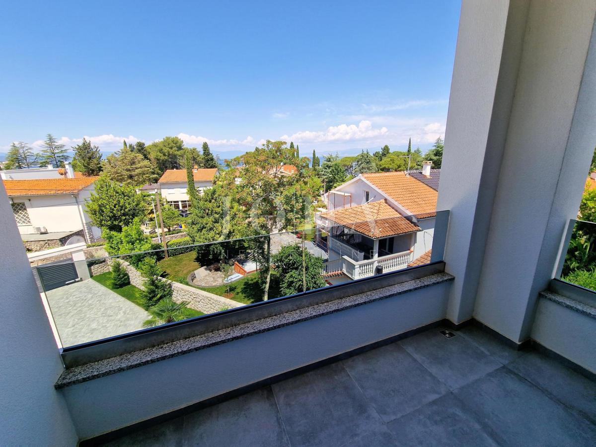 Malinska - penthouse 100 m od plaže