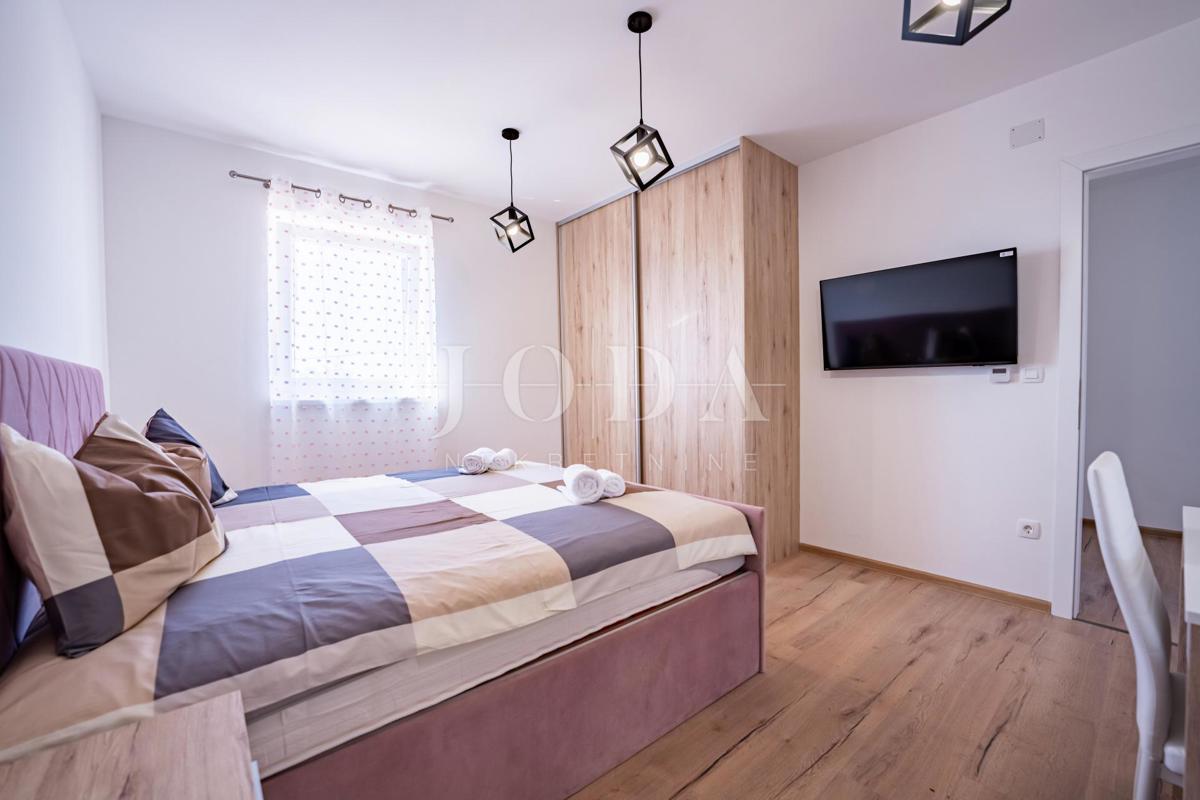 Hiša v mediteranskem stilu z bazenom, blizu Dobrinja - otok Krk