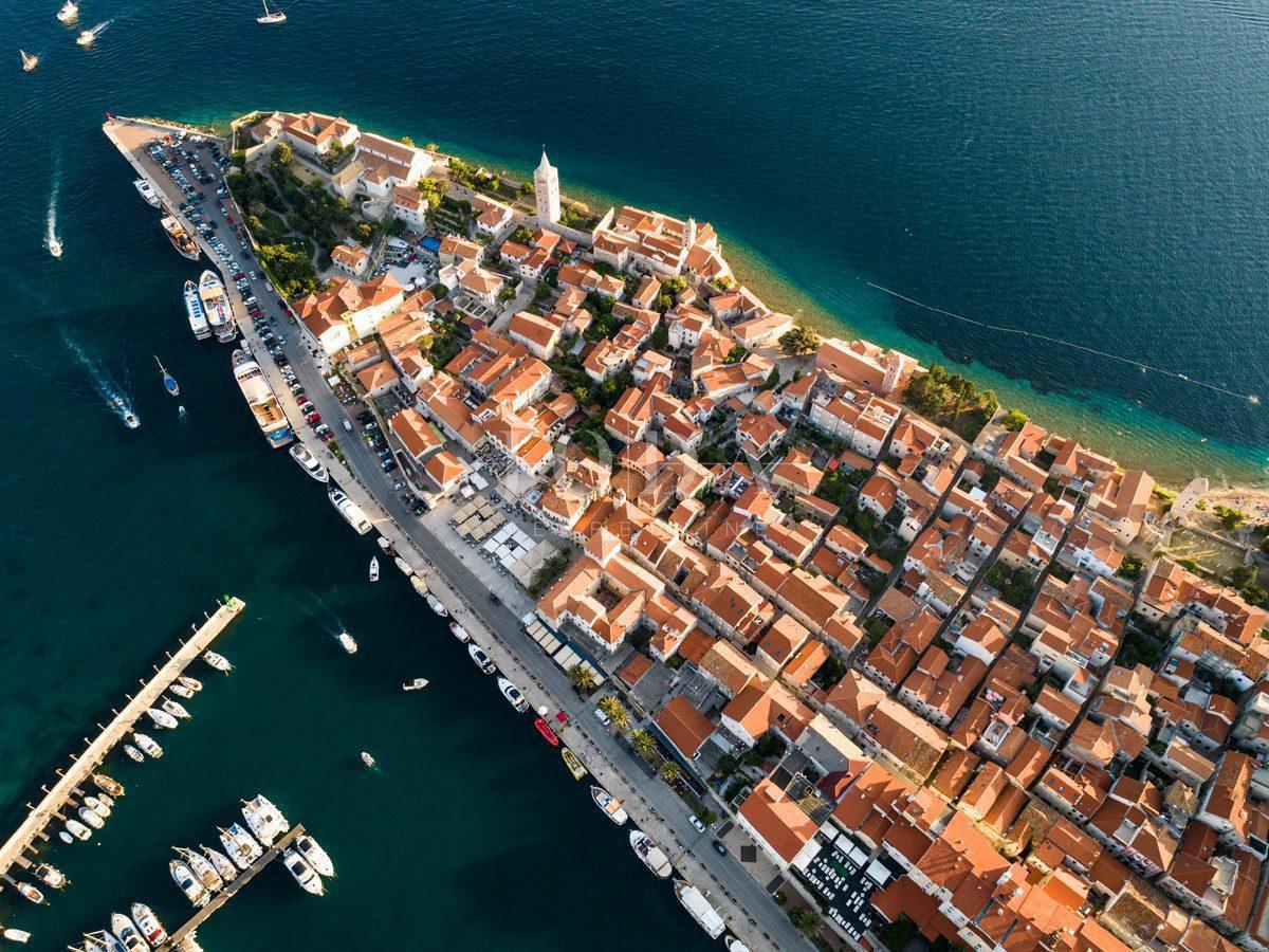 Stanovanje Banjol, Rab, 90m2