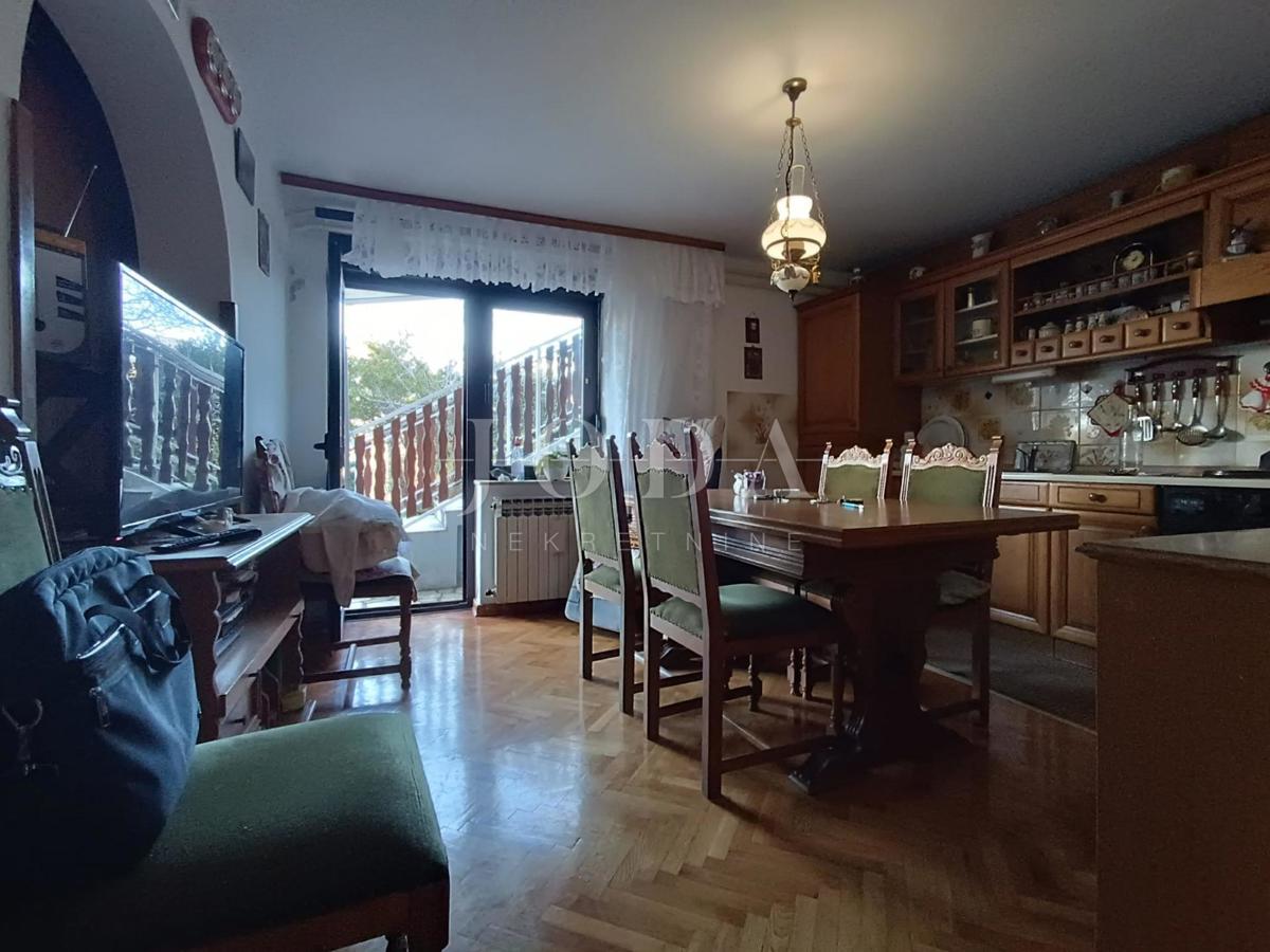 Hiša Jadranovo, Crikvenica, 250m2