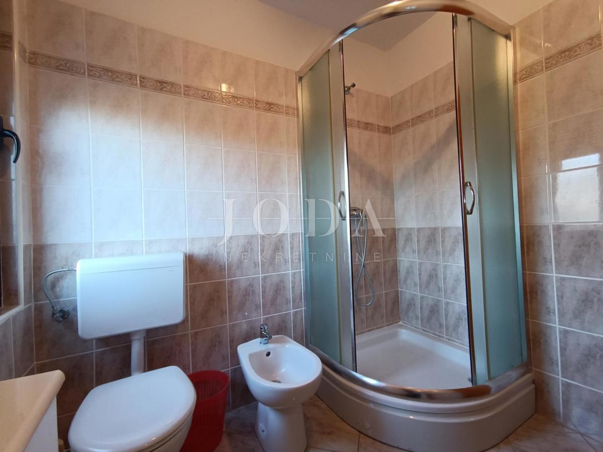 Hiša Jadranovo, Crikvenica, 250m2