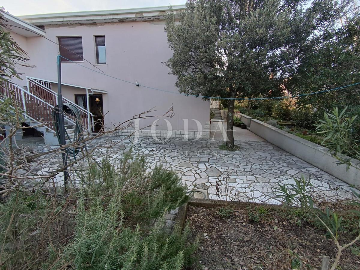 Hiša Jadranovo, Crikvenica, 250m2
