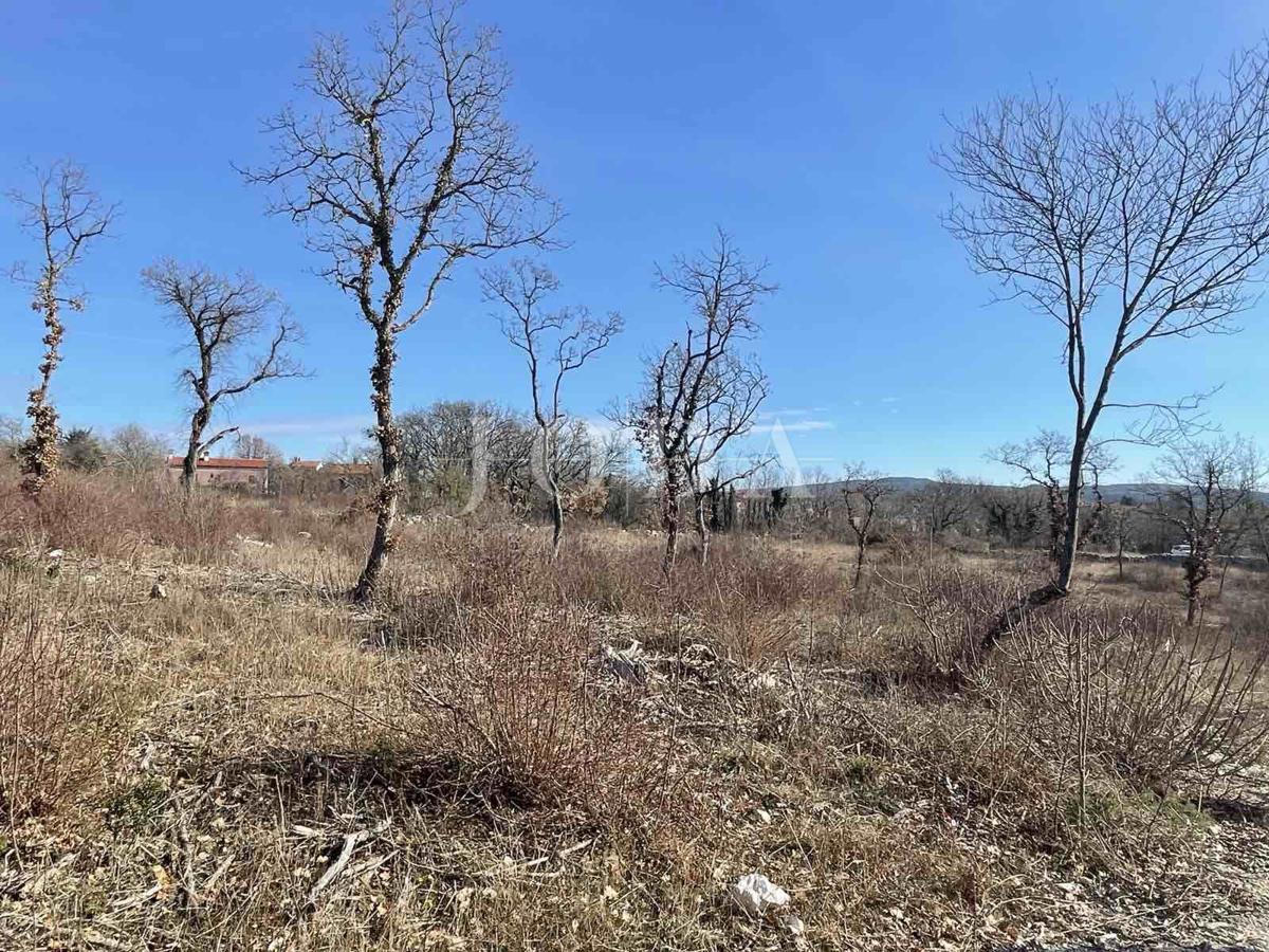 Zemljišče Labin, 1.390m2