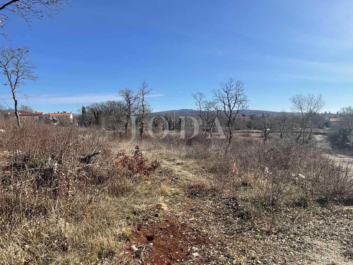 Zemljišče Labin, 1.390m2