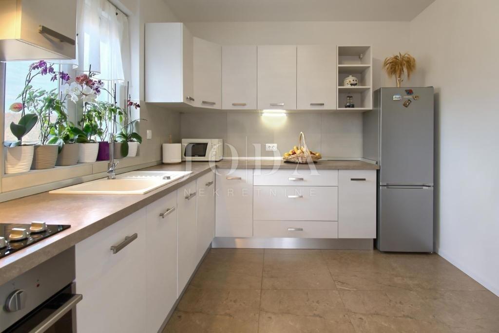 Hiša Buroli, Buje, 140m2