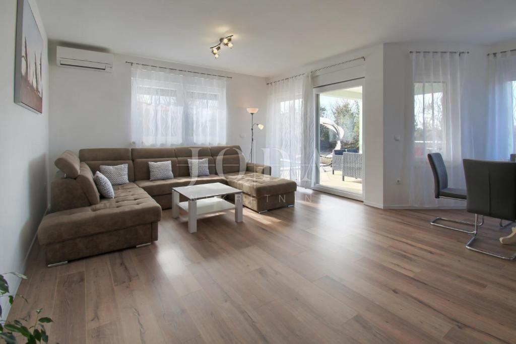 Hiša Buroli, Buje, 140m2