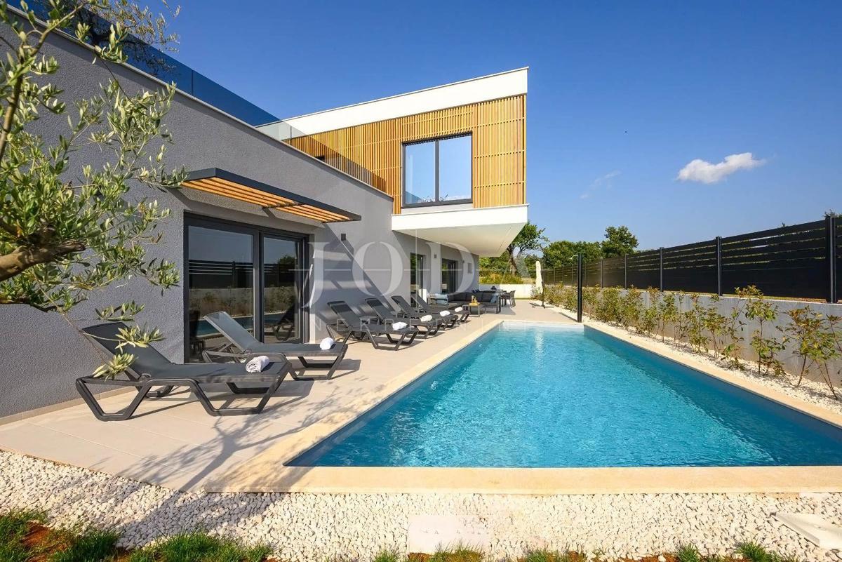 Hiša Svetvinčenat, 250m2