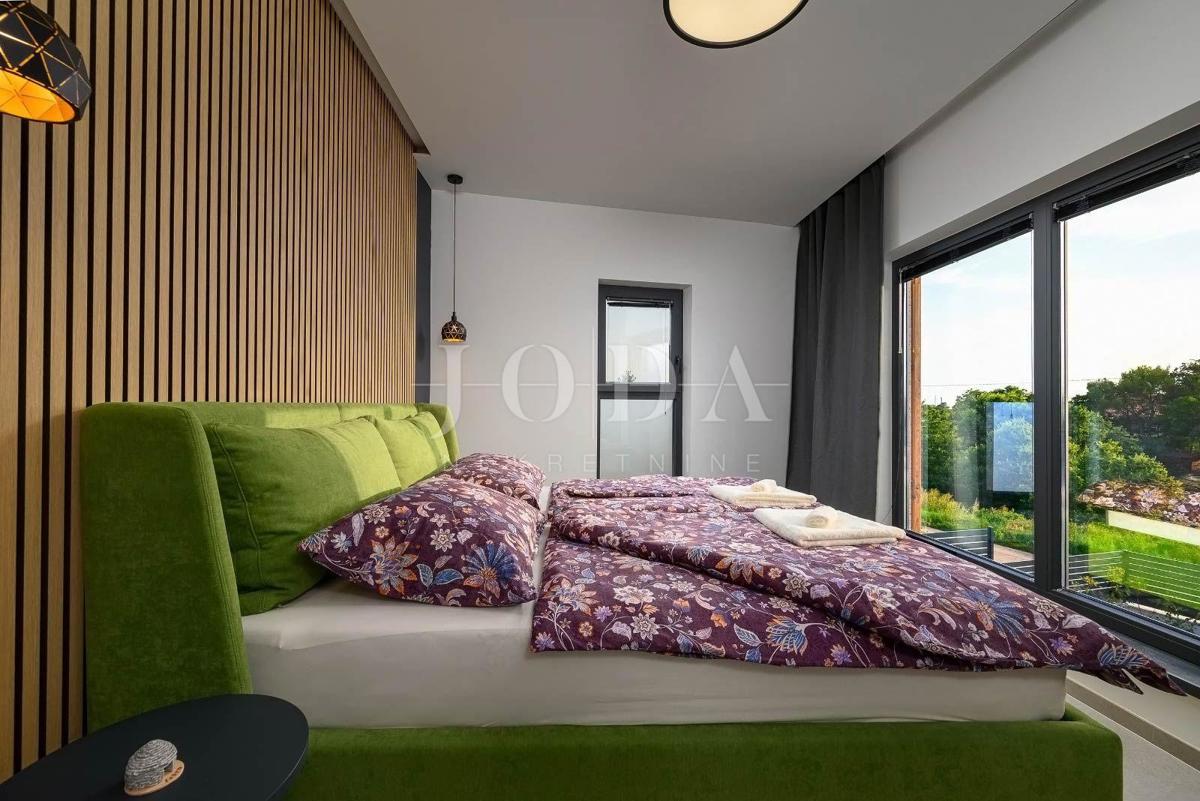 Hiša Svetvinčenat, 250m2