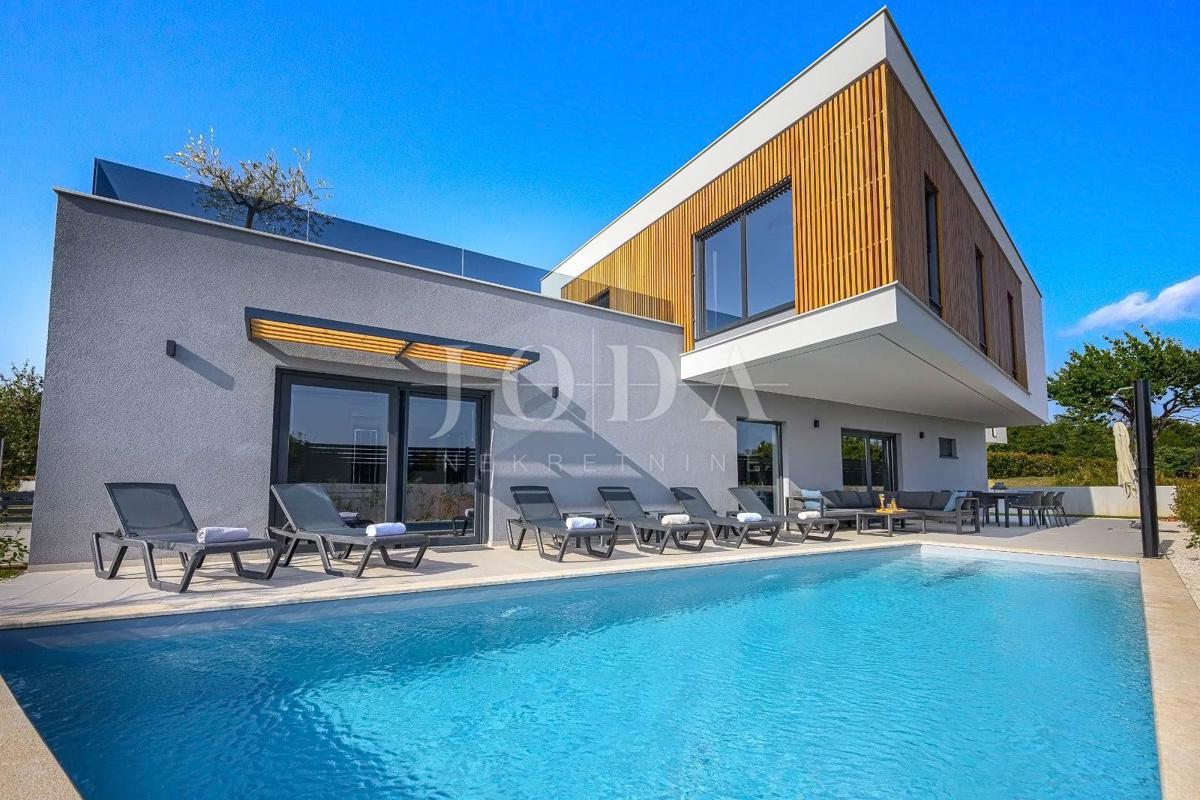 Hiša Svetvinčenat, 250m2