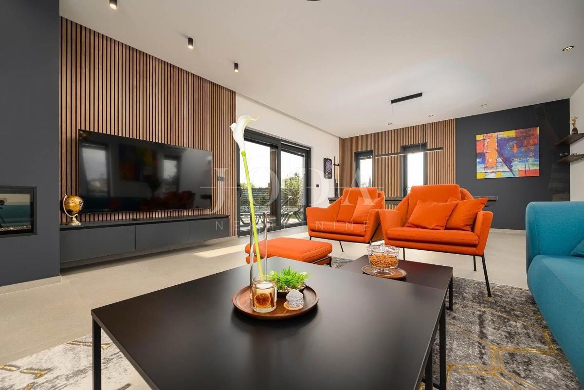 Hiša Svetvinčenat, 250m2