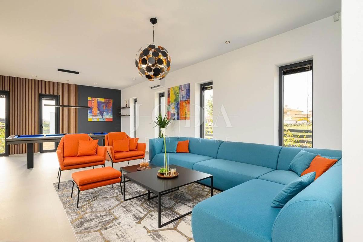 Hiša Svetvinčenat, 250m2