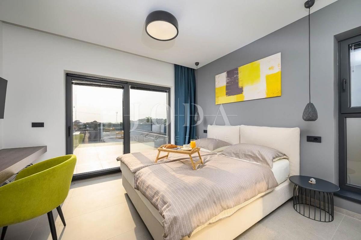 Hiša Svetvinčenat, 250m2