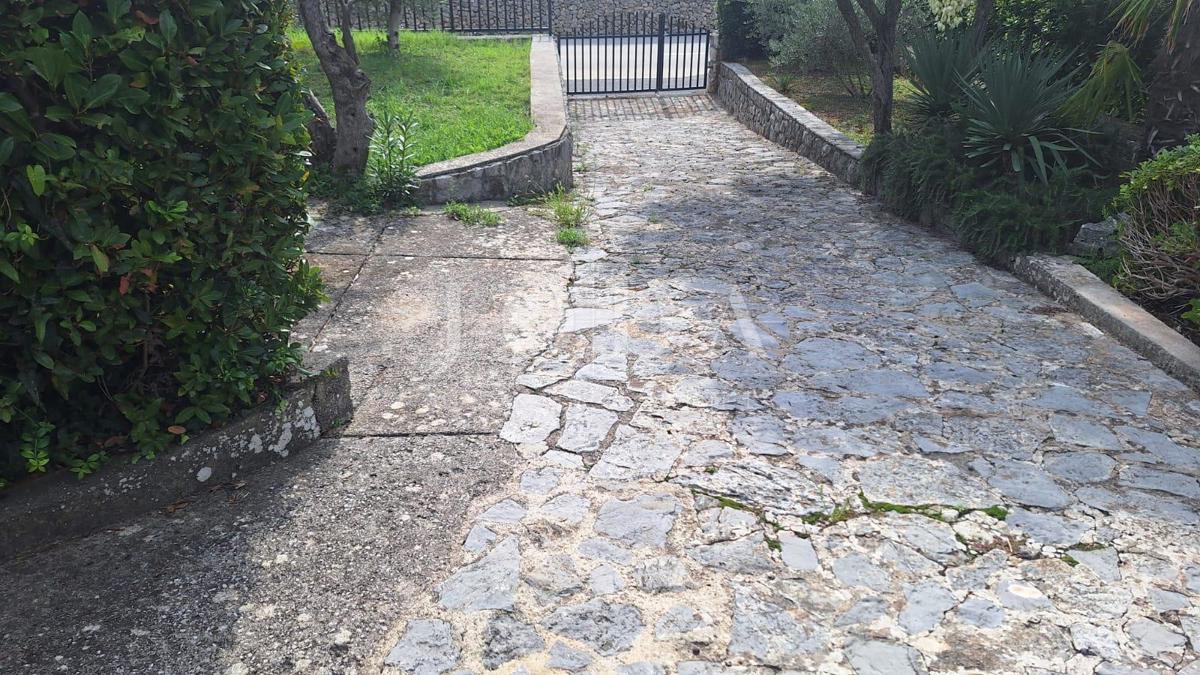 Hiša na izjemni lokaciji - mesto Krk