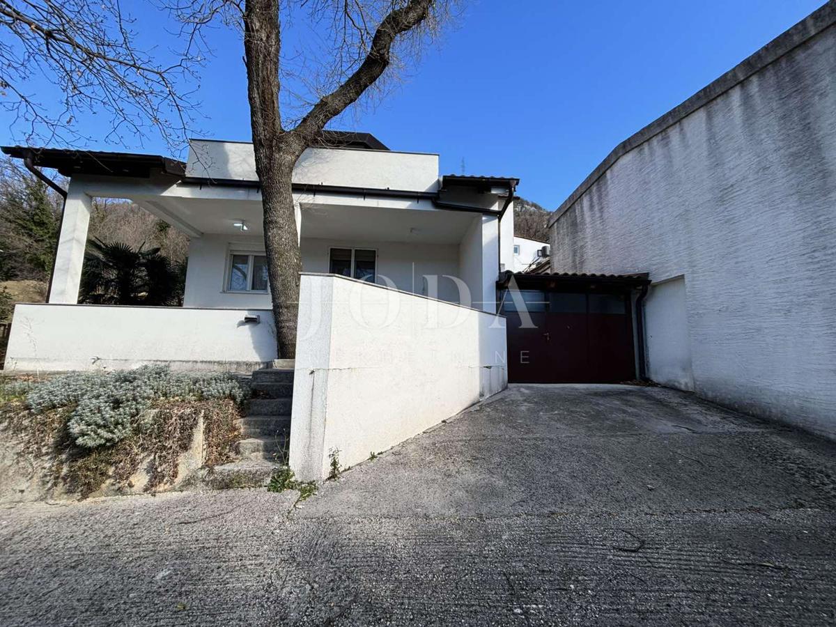 Bakarac, stanovanje z garažo in vrtom