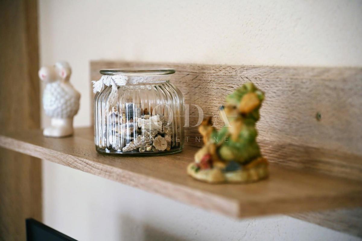 Otok Krk - Hiša z dvema apartmajema in bazenom