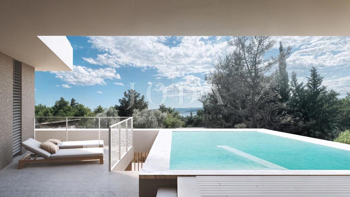 Jadranovo zemljišče z gradbenim dovoljenjem