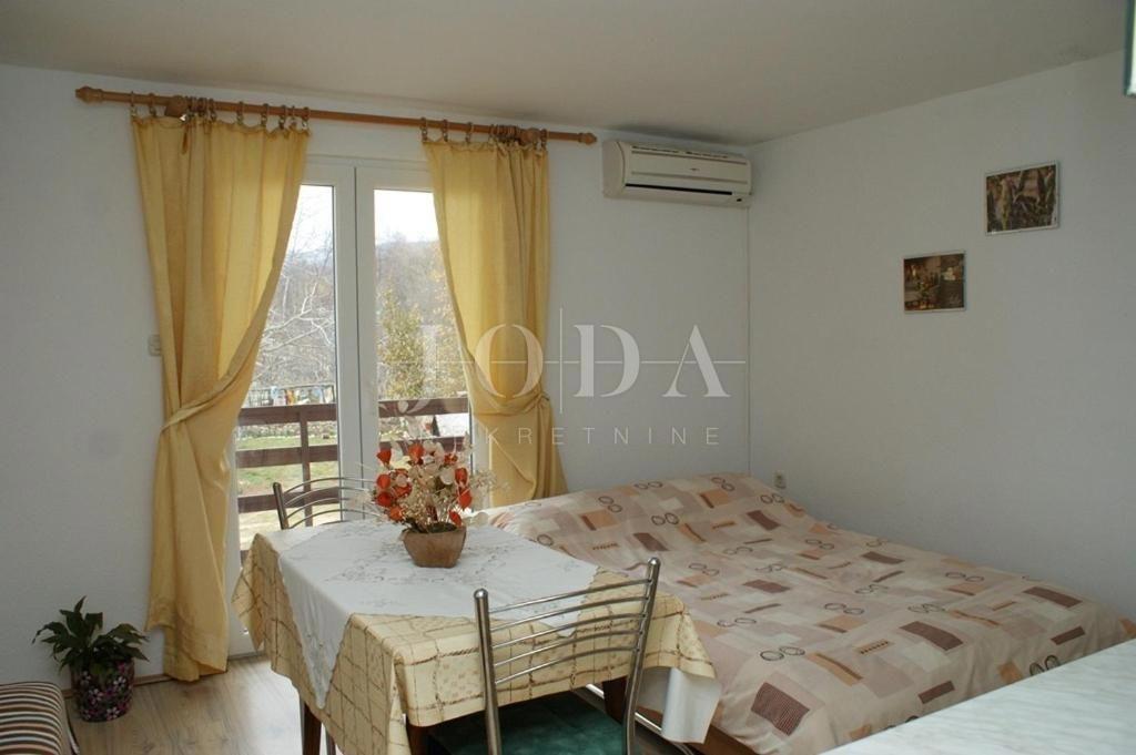 Hiša Labin, 350m2