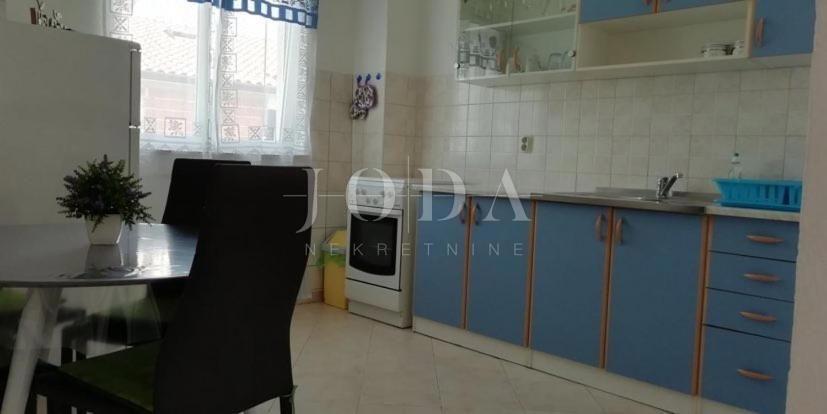 Hiša Labin, 350m2