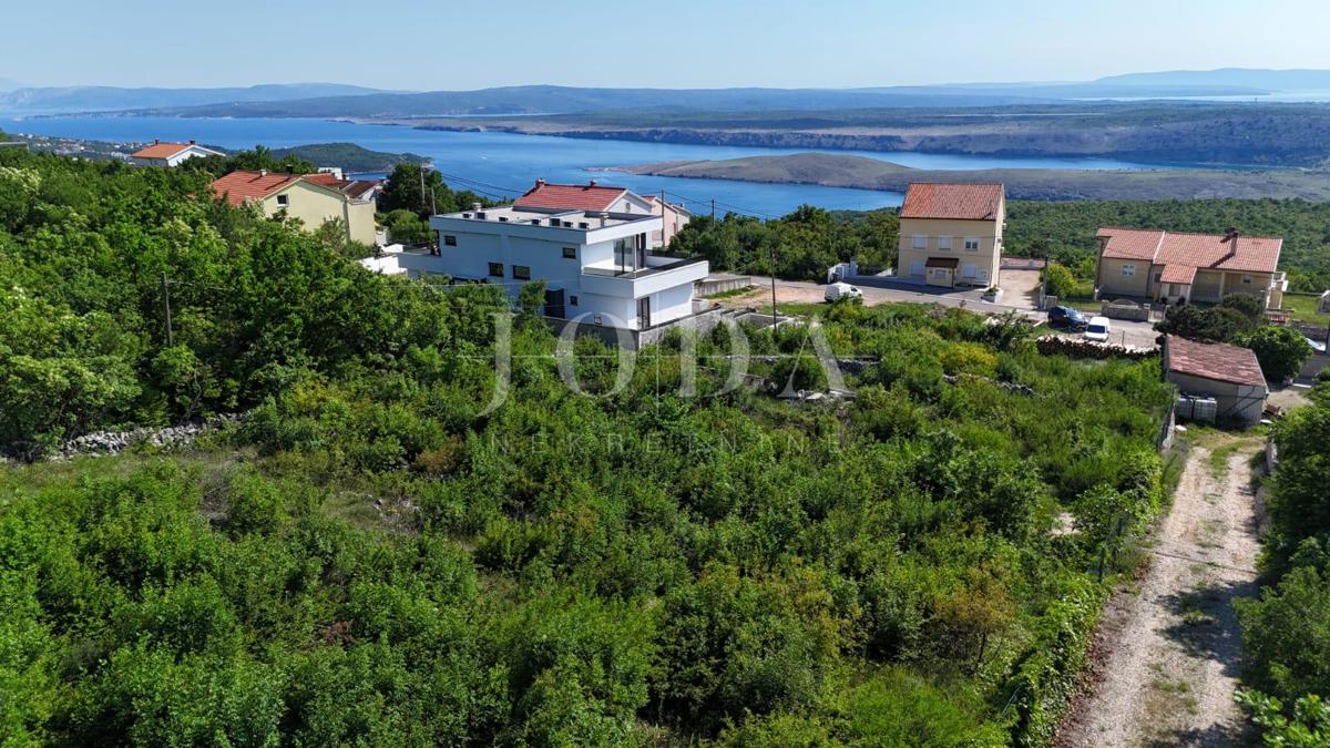 Zemljišče Smrika 591m2