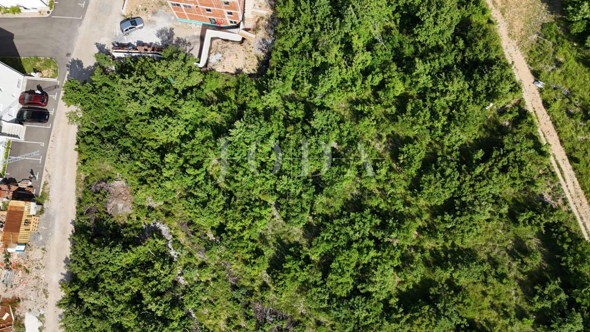 Zemljišče Crikvenica, 1.083m2