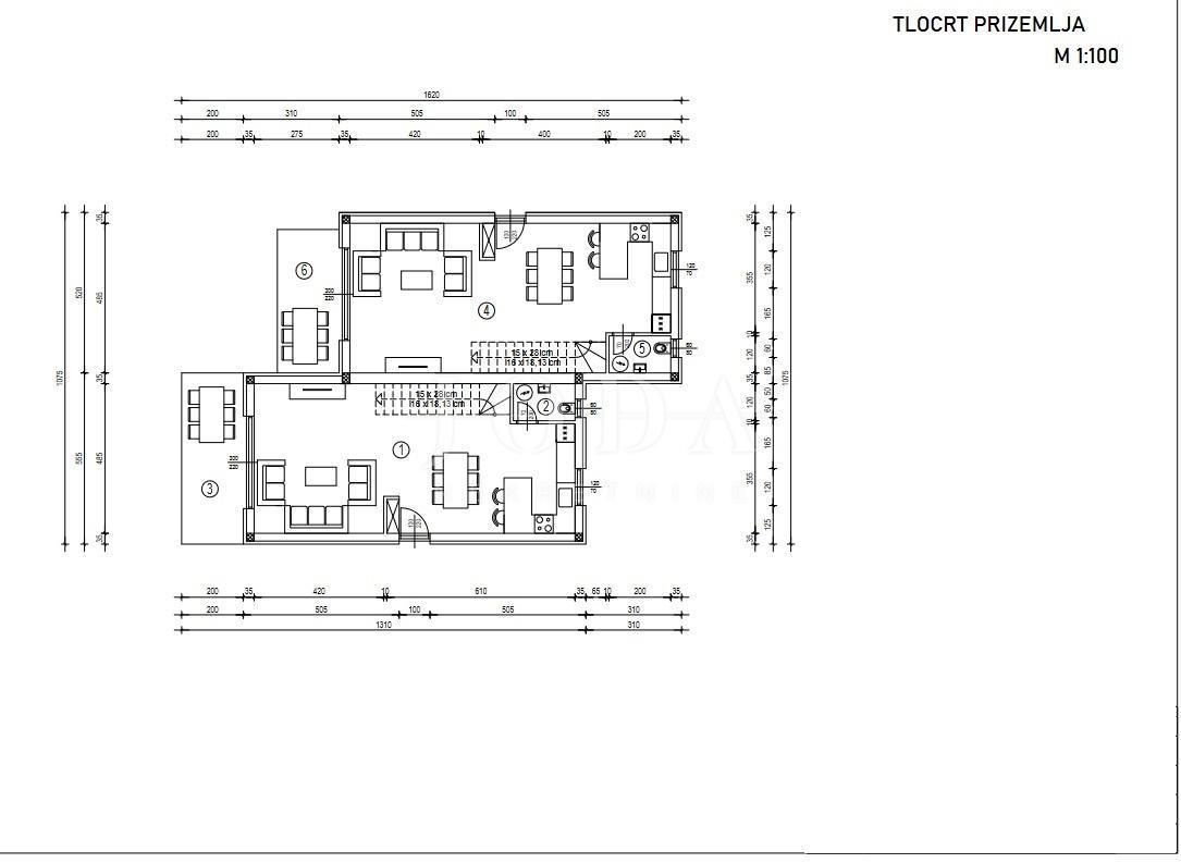Novogradnja z bazenom in pogledom na morje