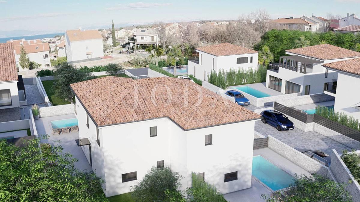 Novogradnja z bazenom in pogledom na morje