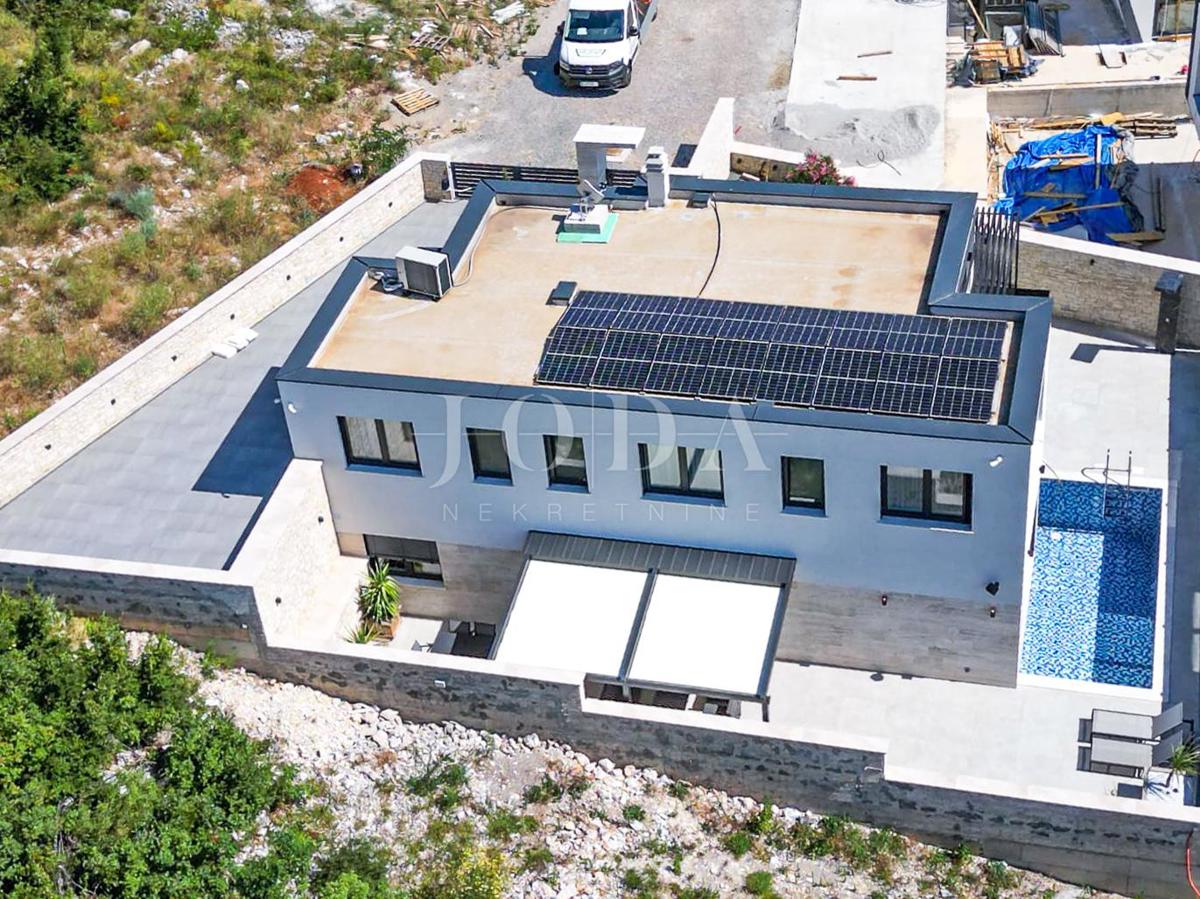 Hiša Jadranovo, Crikvenica, 333m2