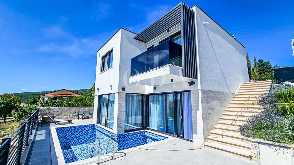 Hiša Jadranovo, Crikvenica, 333m2