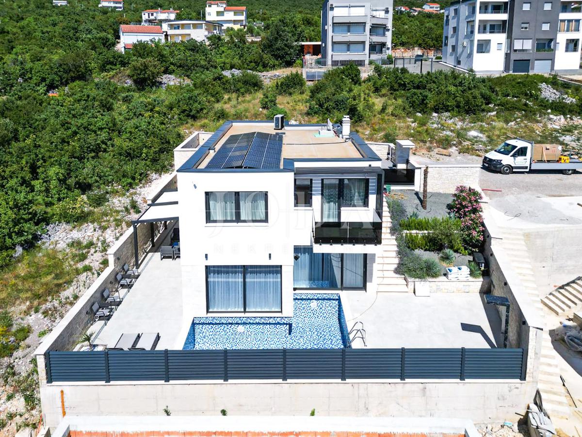Hiša Jadranovo, Crikvenica, 333m2