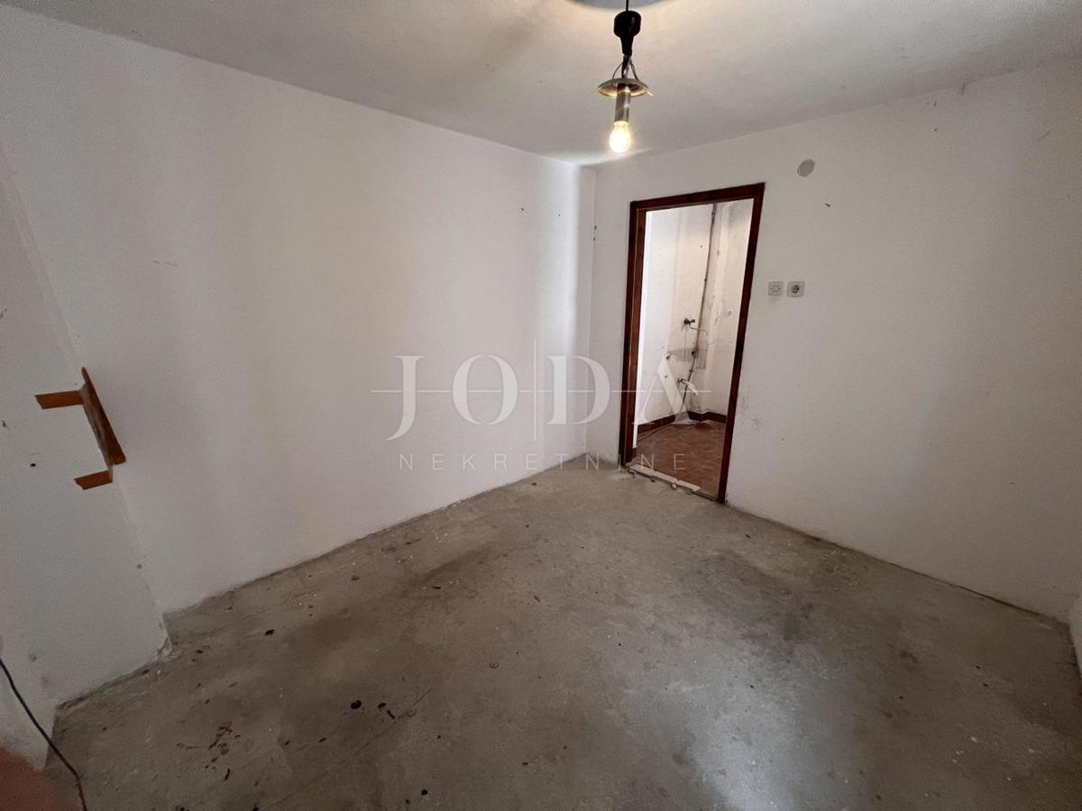  Novi Vinodolski, tradicionalna obalna hiša