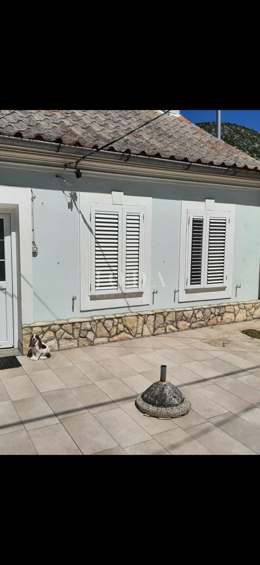 Hiša Senj, 100m2