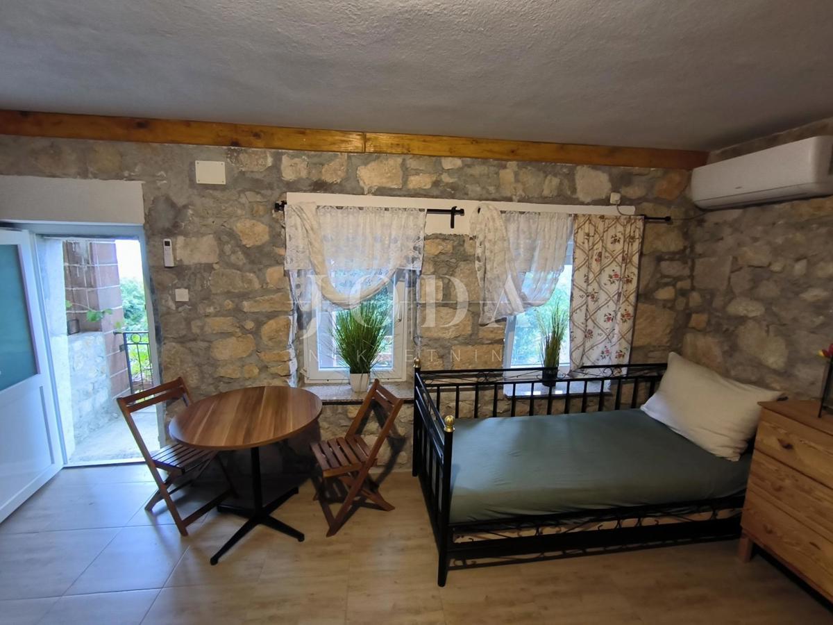 Hiša Grižane-Belgrad, Vinodolska Općina, 52m2