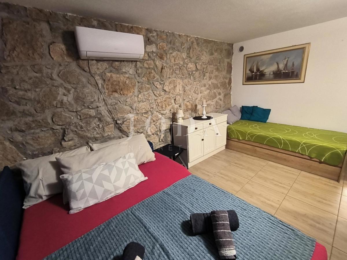 Hiša Grižane-Belgrad, Vinodolska Općina, 52m2