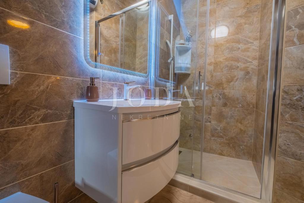 Hiša Novi Vinodolski, 160m2