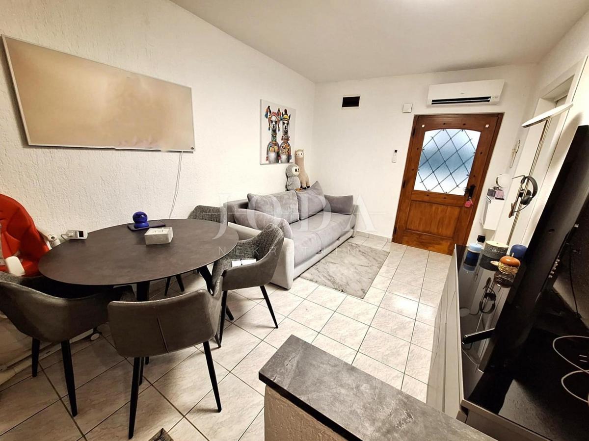 Enosobni apartma na odlični lokaciji blizu morja