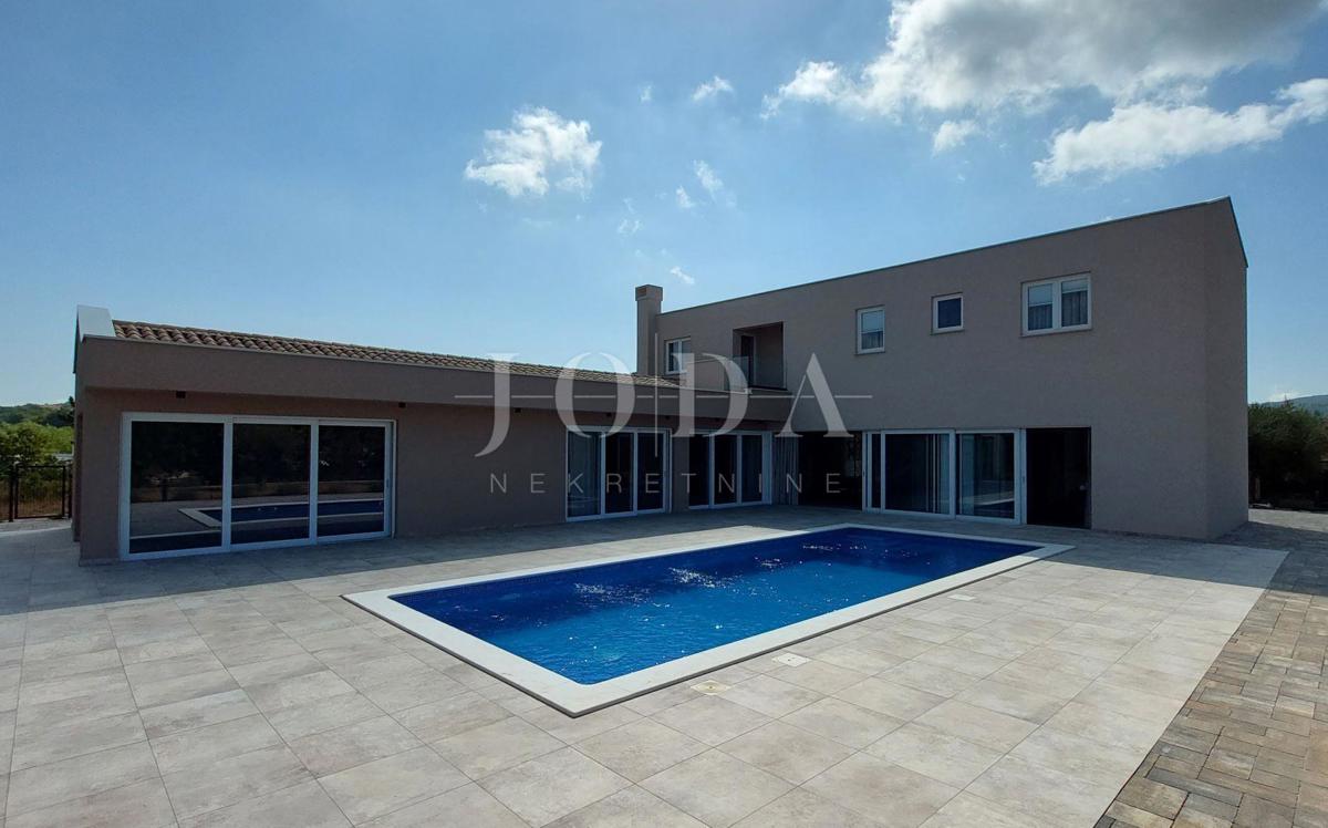 Hiša Labin, 287,30m2