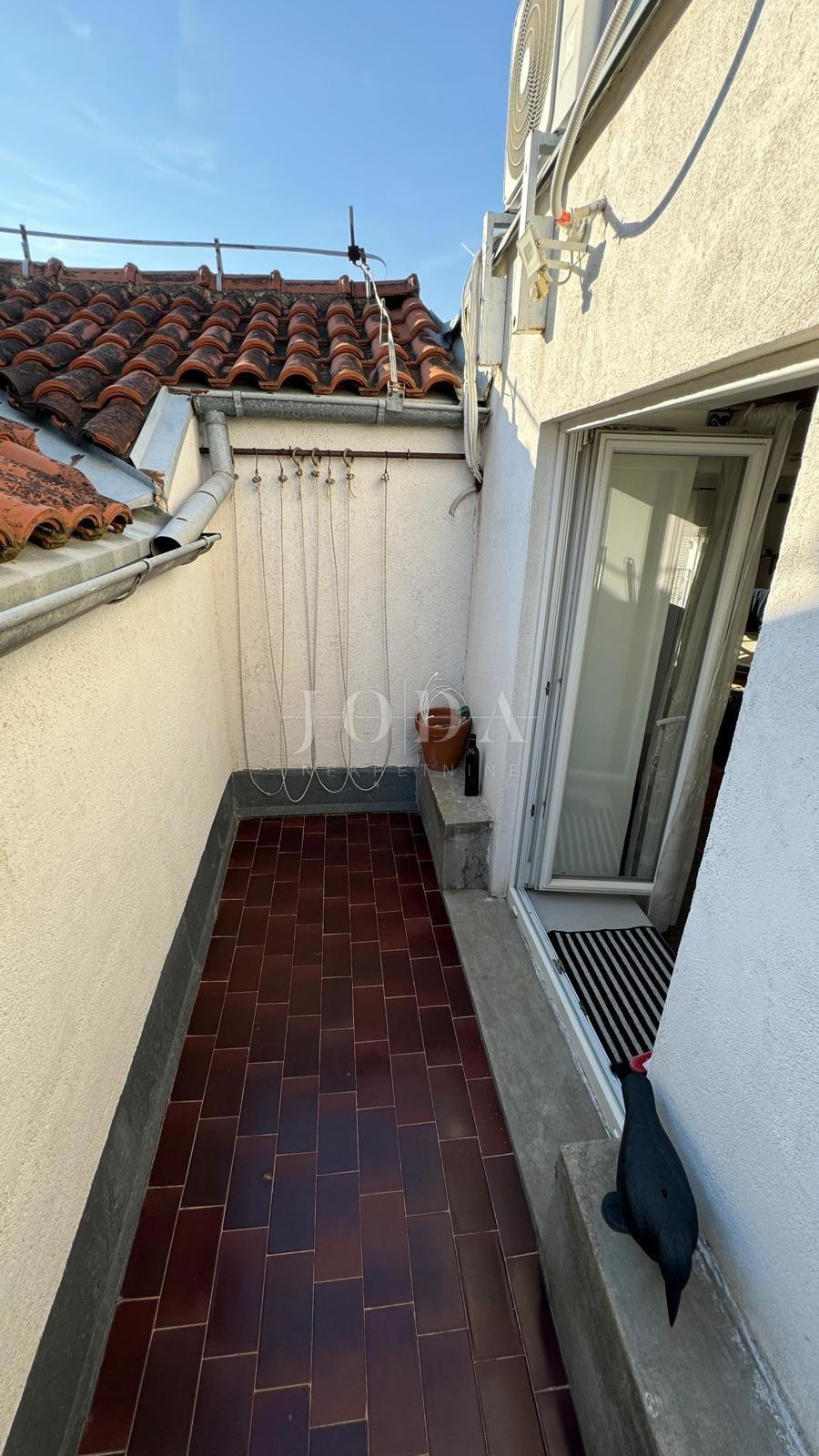 Stanovanje Arsenal, Pula, 42,87m2