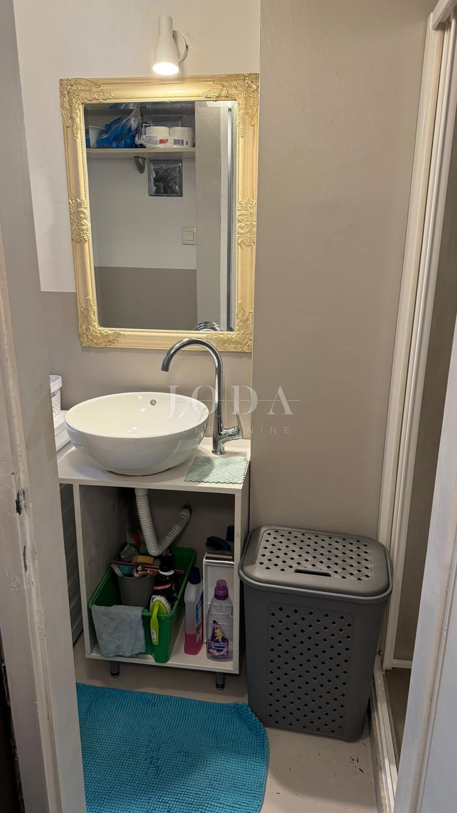 Stanovanje Arsenal, Pula, 42,87m2