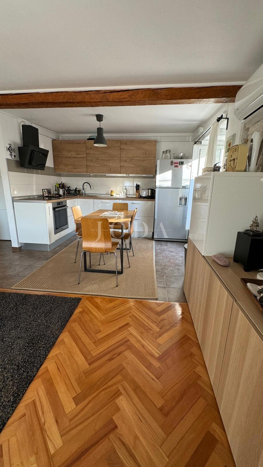 Stanovanje Arsenal, Pula, 42,87m2