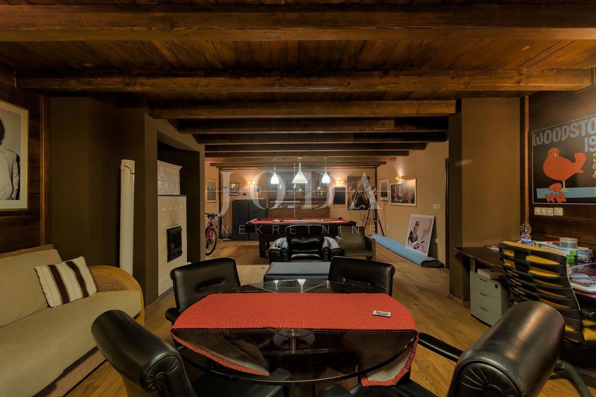 Hiša Svetvinčenat, 440m2