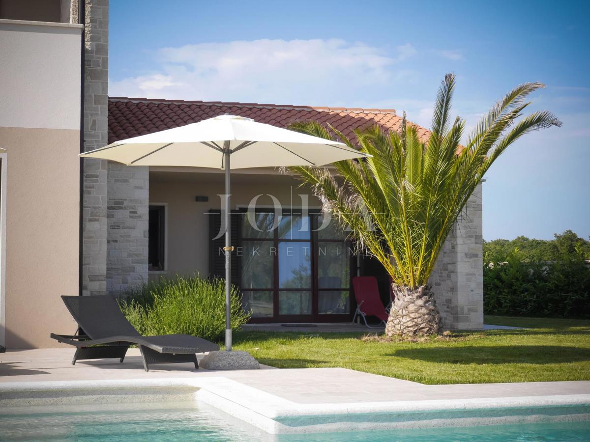 Hiša Svetvinčenat, 440m2