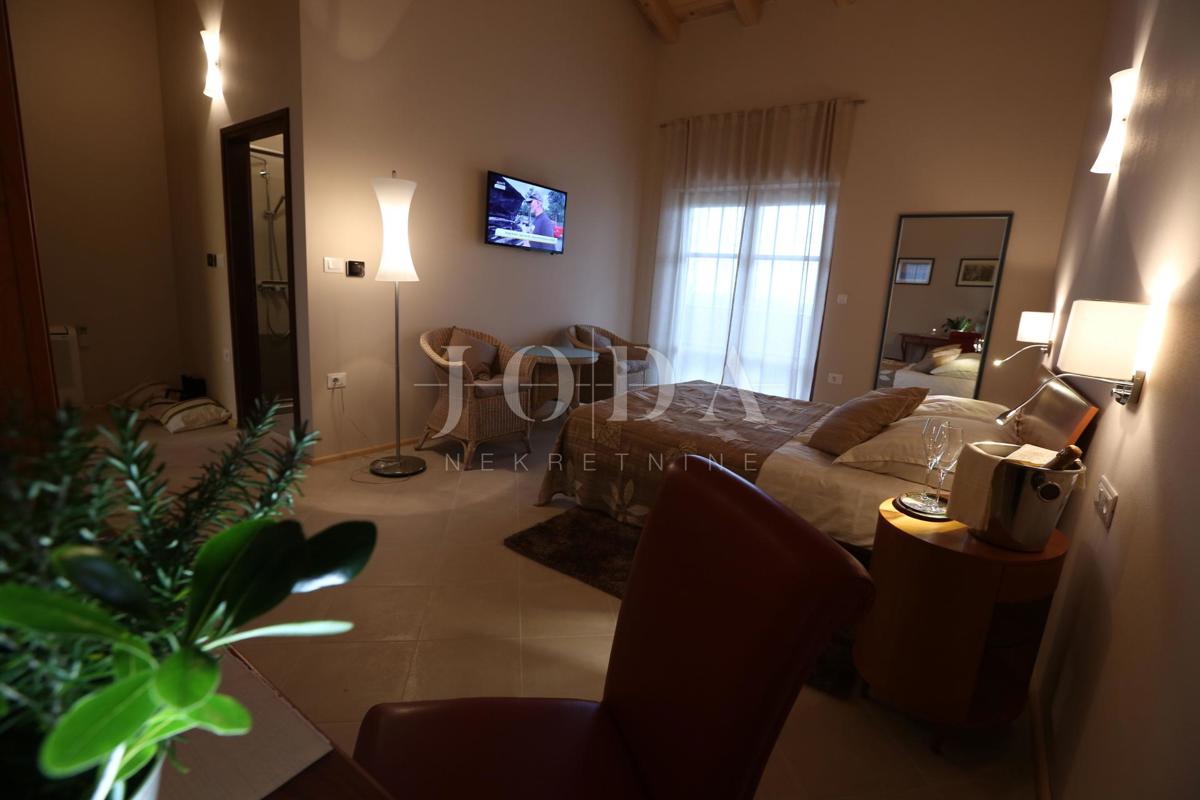 Hiša Svetvinčenat, 440m2