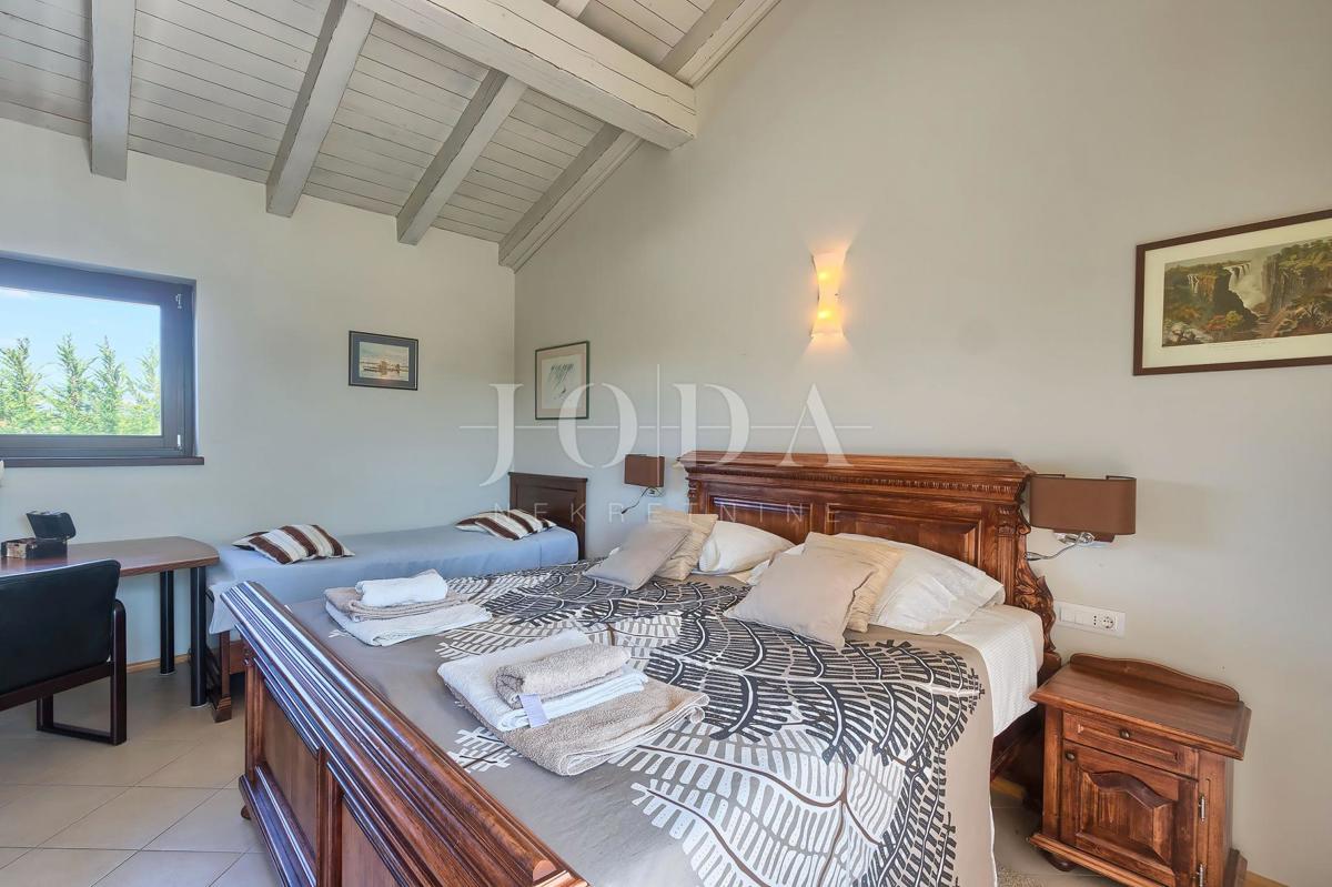 Hiša Svetvinčenat, 440m2