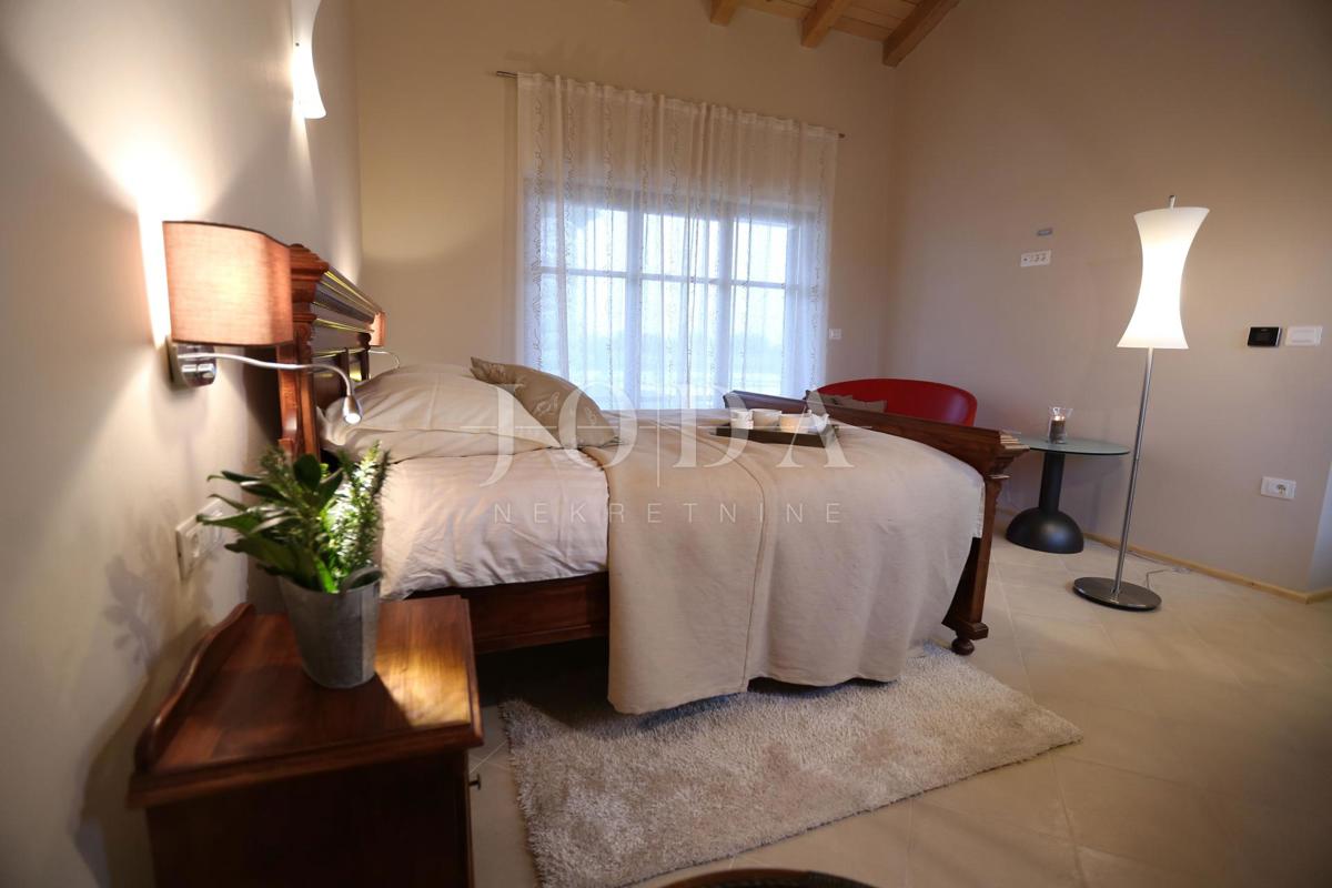 Hiša Svetvinčenat, 440m2